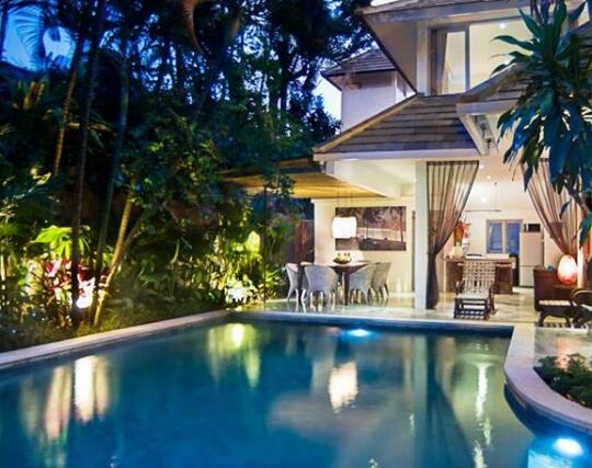 Esha Villa Seminyak - Photo5