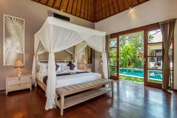 Gorgeous 3 Bedroom Villa Close to Beach - Photo4