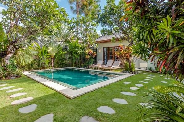 Gorgeous 3 Bedroom Villa Close to Beach - Photo5