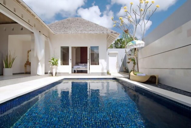Kamuela Villas Seminyak - Photo3