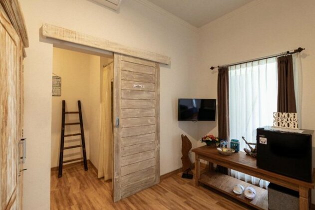 Kubu Guest House Seminyak - Photo4