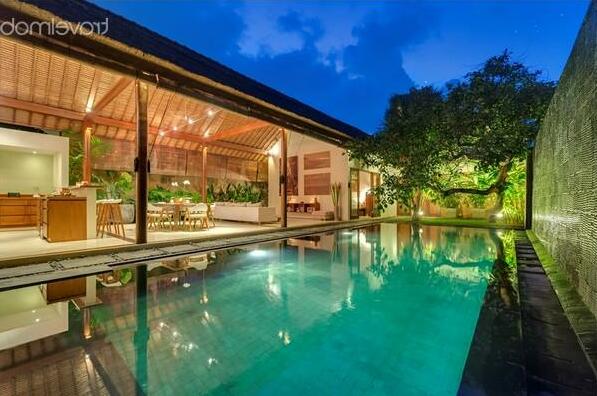 Lumut 2 Bedroom Eat St Seminyak - Photo2