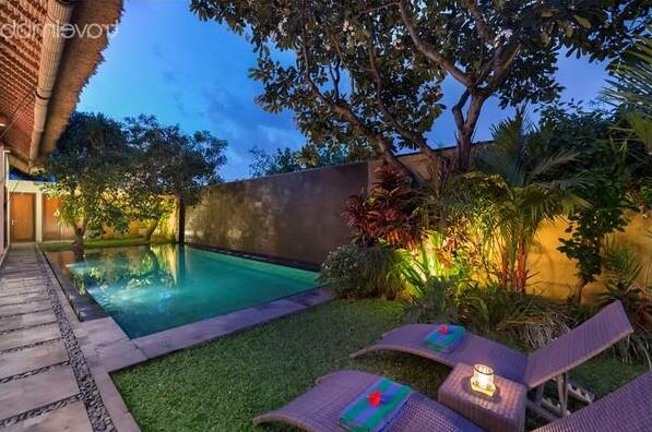Lumut 2 Bedroom Eat St Seminyak - Photo3
