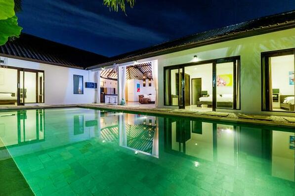 Luxury 3 bed villa in Seminyak/Oberoi - Photo5