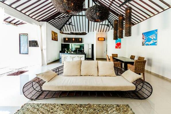 Luxury Complex 6 br in Oberoi/Seminyak - Photo4