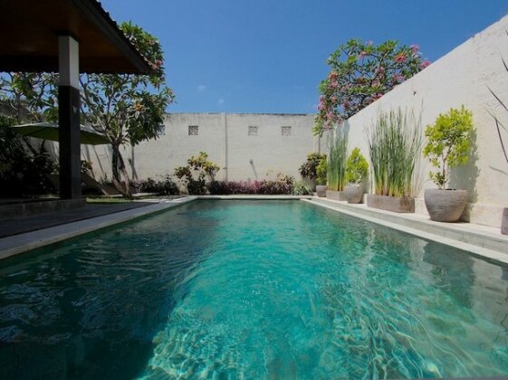 Mi Casa Su Casa Villa2 Seminyak - Photo3