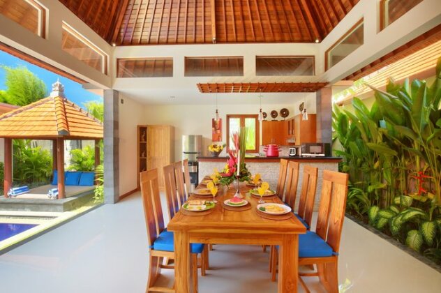 Nicola Pool Villa Seminyak - Photo5