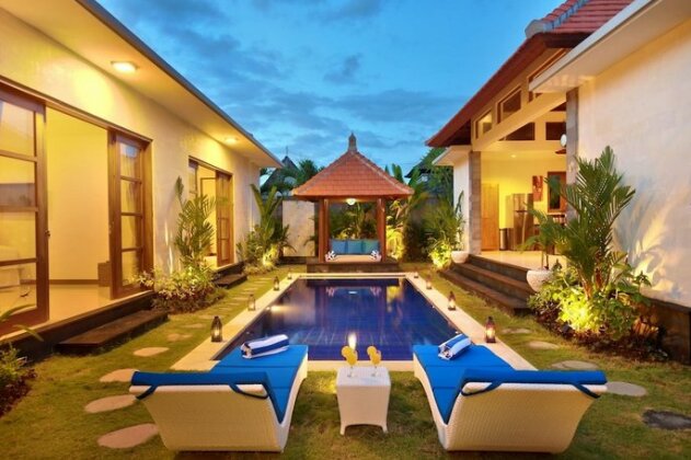 Nicola Villa Seminyak Beachside - Photo2