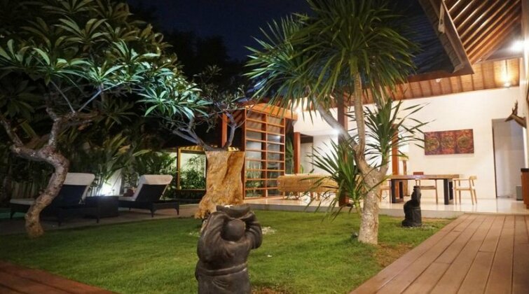 Nil Villa Seminyak - Photo5