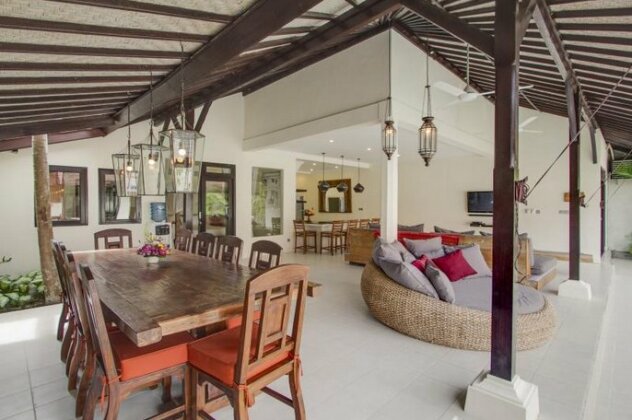 Oma Villa - Photo3