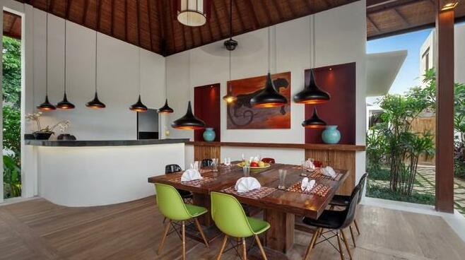 Peaceful Top Quality Seminyak Villa 36 - Photo3