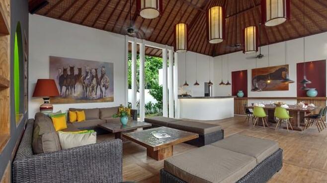 Peaceful Top Quality Seminyak Villa 36 - Photo5