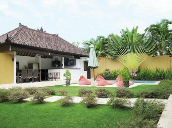 Pevali Villa - Photo2