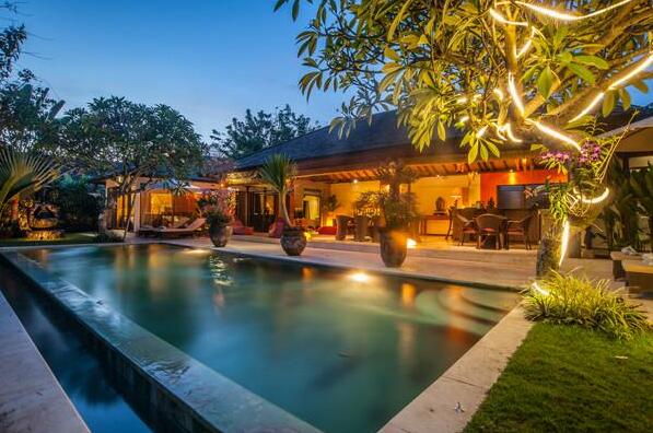 Private Villa Center of Seminyak-Oberoi - Photo4