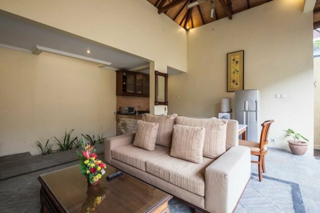 Putri Bali Villa - Photo2