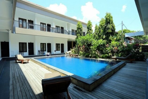 RedDoorz @ Raya Seminyak - Photo2
