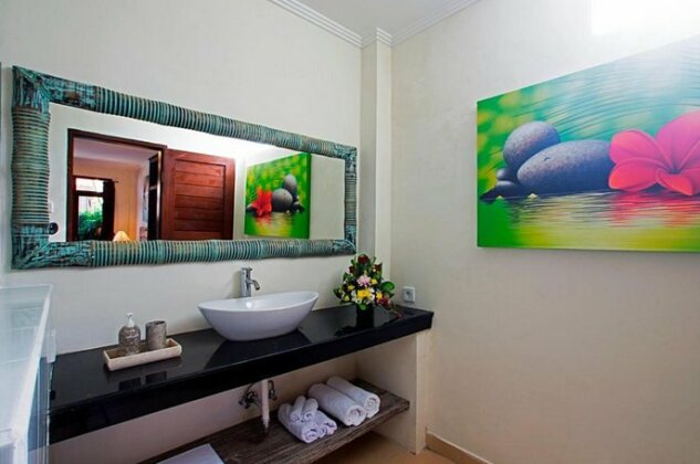 RuKun Residence - Home in Seminyak Bali - Photo3
