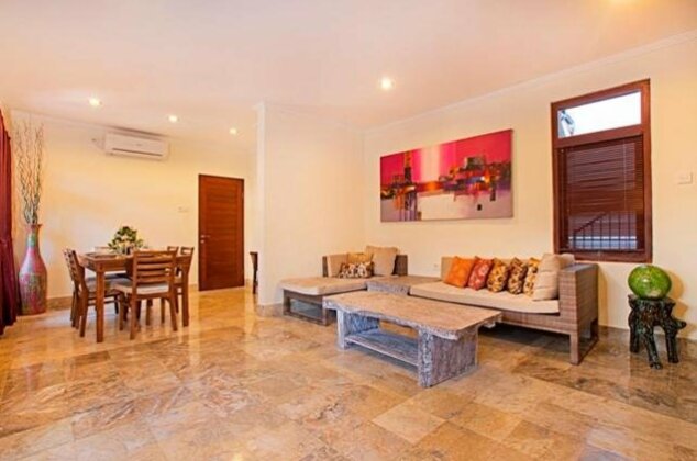 RuKun Residence - Home in Seminyak Bali - Photo5