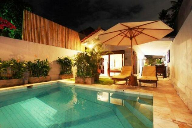 Seminyak Beach Bungalow - Photo5