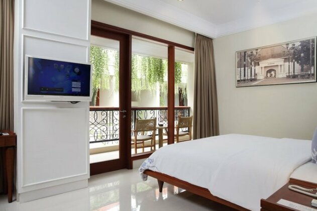 Seminyak Lagoon All Suites Hotel - Photo5