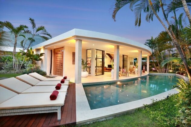 Seminyak White Design Villa - Photo2
