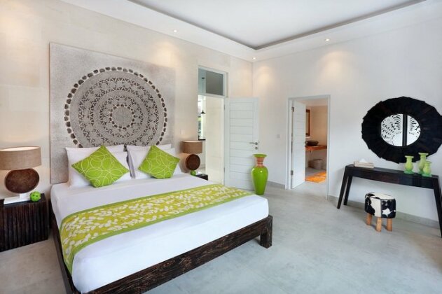 Seminyak White Design Villa - Photo4