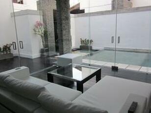 Sky Villa Seminyak - Photo2
