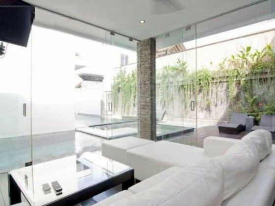 Sky Villa Seminyak - Photo3