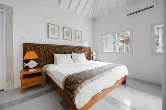 SooBali White Villa - Photo2