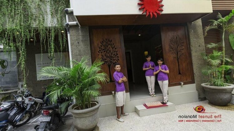 Sunset Mansion Seminyak - Photo2