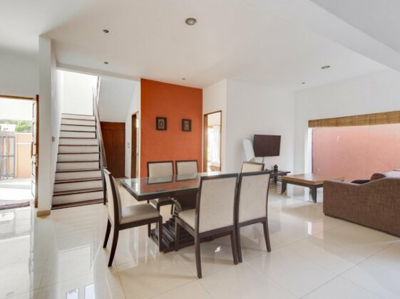 Tritop Villa Seminyak - Photo2