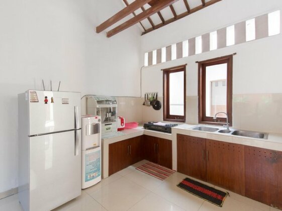 Tritop Villa Seminyak - Photo4