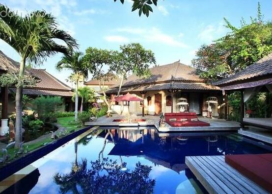 Tropical Luxury 4 Bedroom Villa - Photo5