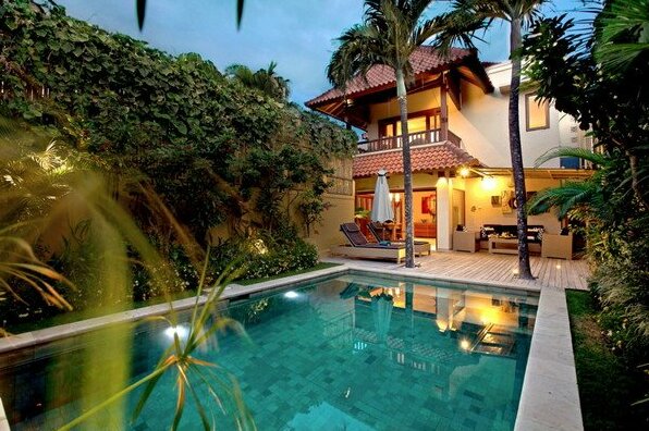 Two Storey Charming 3Bed Villa Seminyak - Photo3