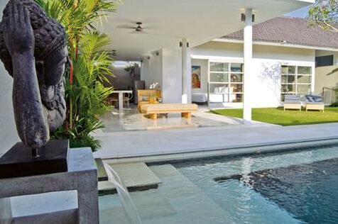 Uma Sapna - Photo3