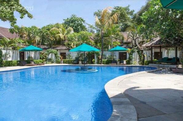 Villa 3 Bedrooms Seminyak B'fast NO FEE - Photo3