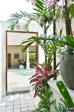 Villa Atma Seminyak - Photo5
