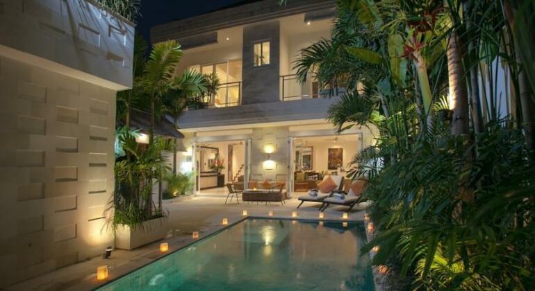 Villa Bebek Seminyak - Photo2