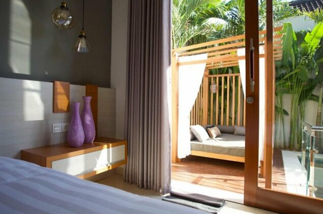 Villa Colibri Seminyak - Photo3