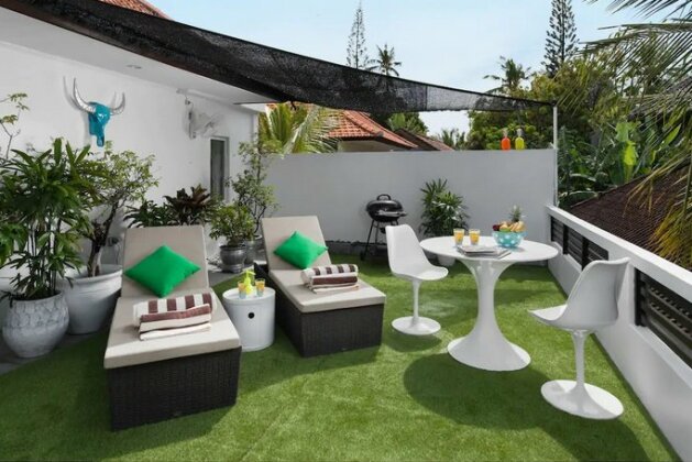 Villa Dewi Seminyak - Photo3