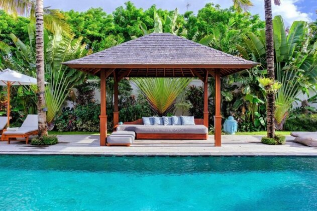 Villa Eva Seminyak - Photo4