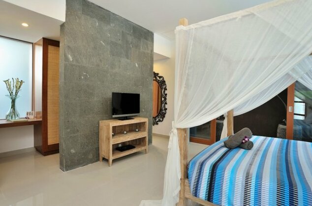 Villa Flores Seminyak - Photo3