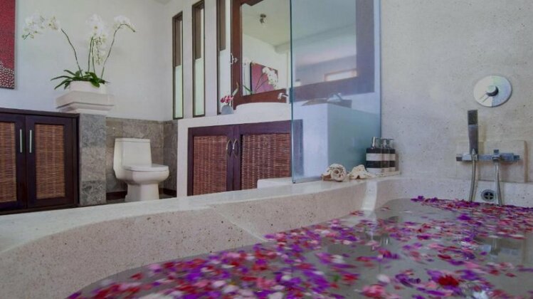 Villa Frangipani Seminyak - Photo5