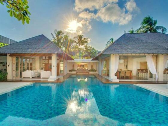 Villa Jajaliluna - an elite haven Seminyak - Photo2