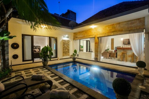 Villa Leon Seminyak - Photo2