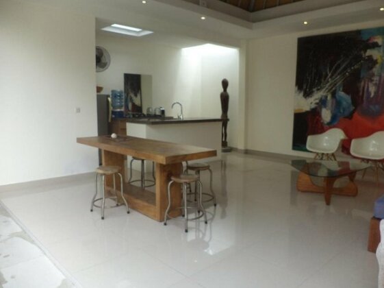 Villa Mahalini 1 - Photo3