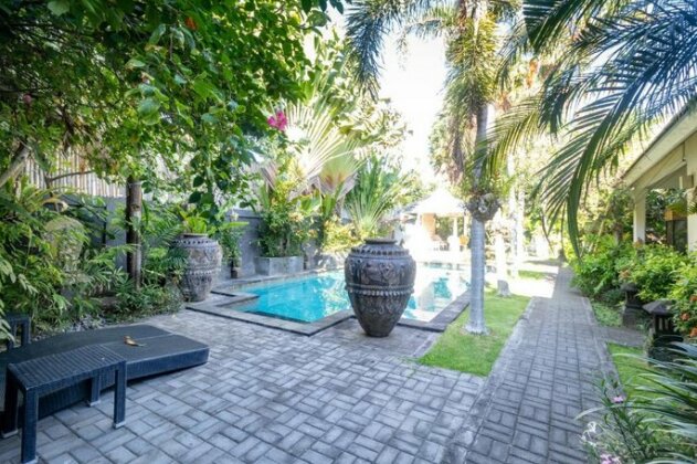 Villa Mari Camplung Tanduk Seminyak - Photo3