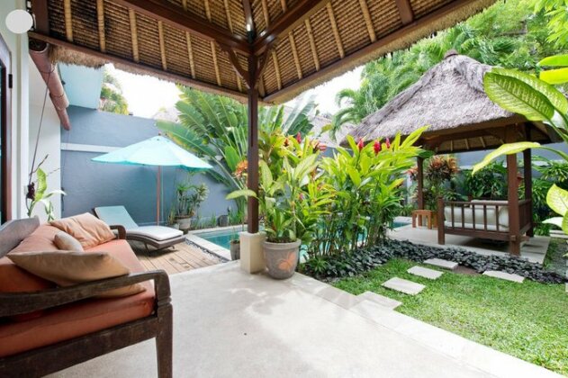 Villa Mawar Central Seminyak - Photo3