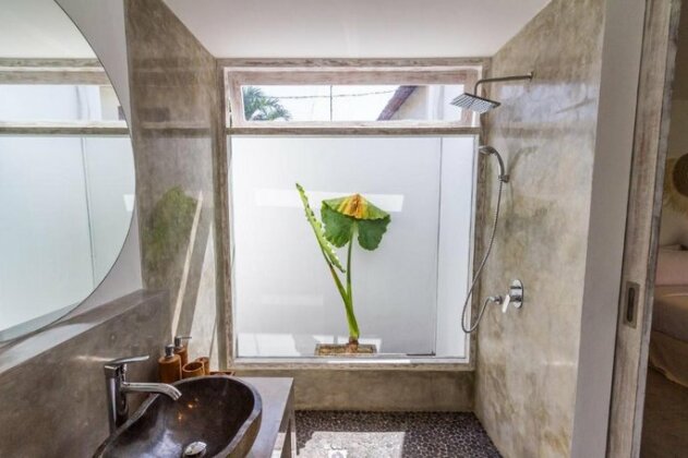 Villa Opaline Seminyak - Photo4