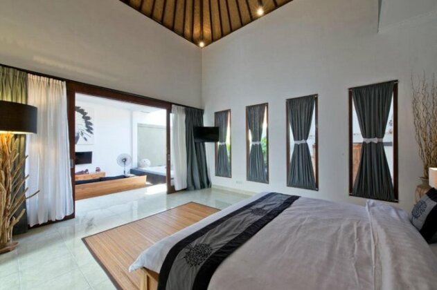 Villa Ozora - Photo4